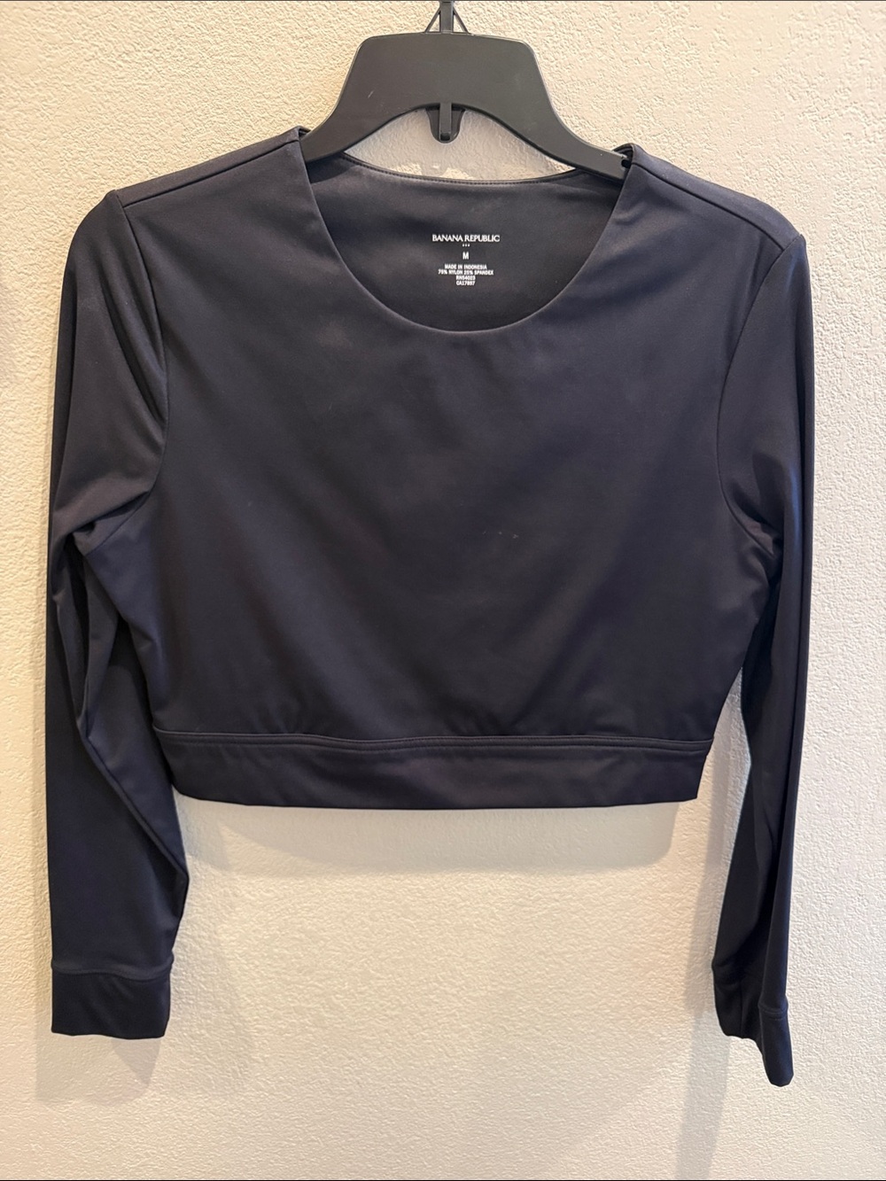 Banana Republic black Long Sleeve Cropped Top